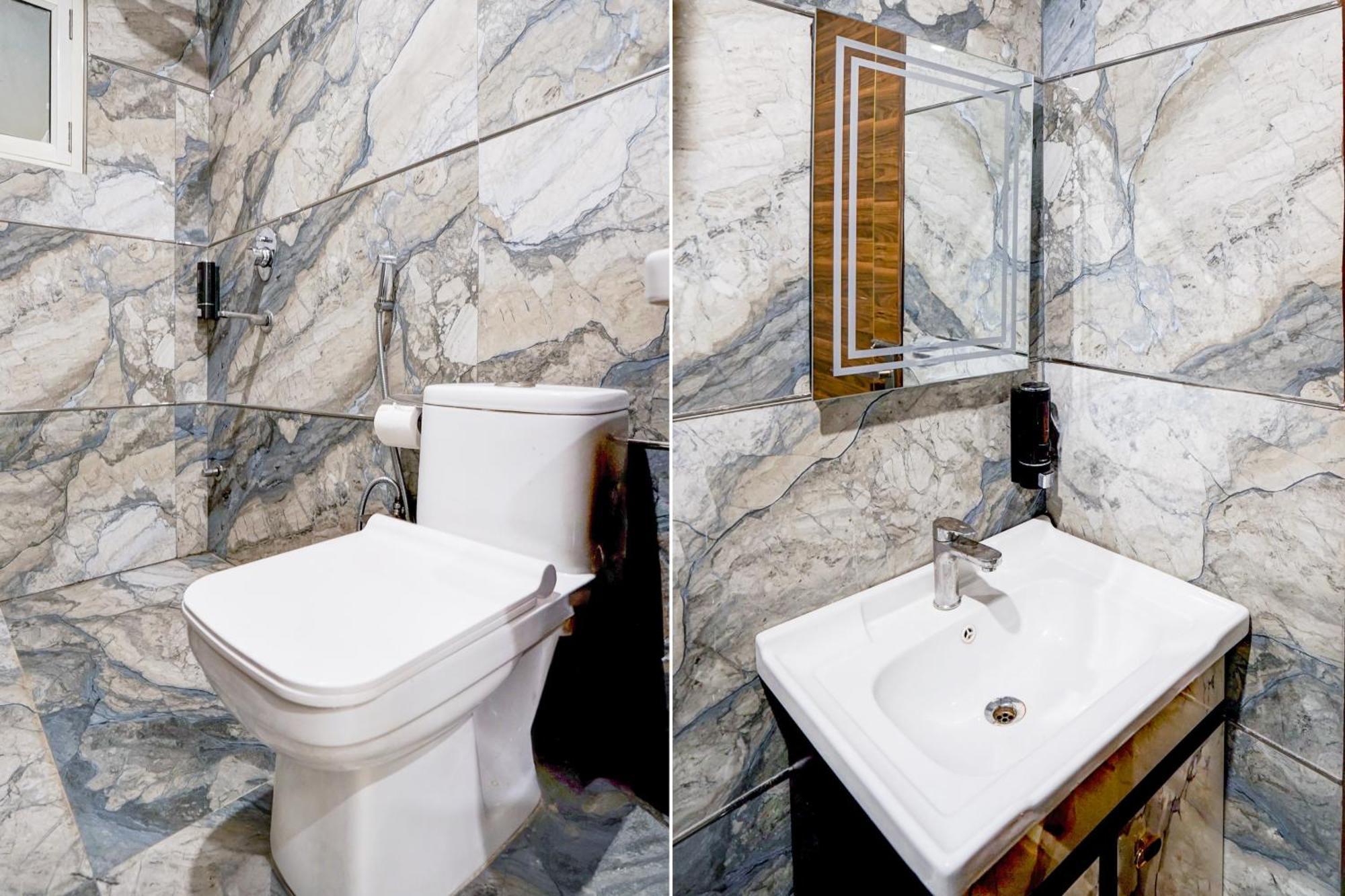 Townhouse Hotel Grand Emporio By Sbg Near Vaishali Metro Station ガーズィヤーバード エクステリア 写真